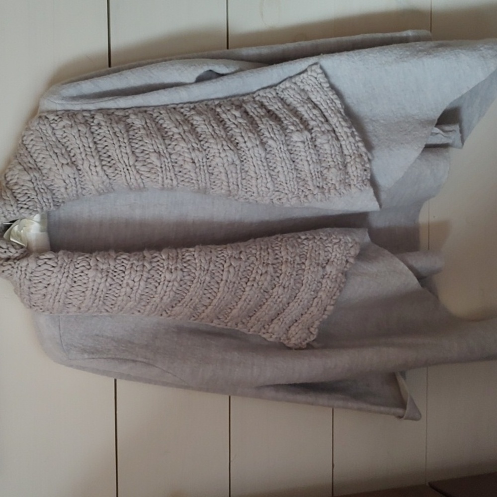 Tribal Cable Knit Collared Cardigan. PtP Approx. 25" 2 Pockets